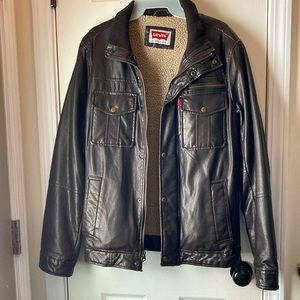 Men’s Levi’s bomber jacket